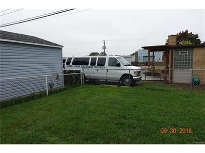 685 E Brickley
