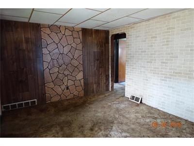 685 E Brickley