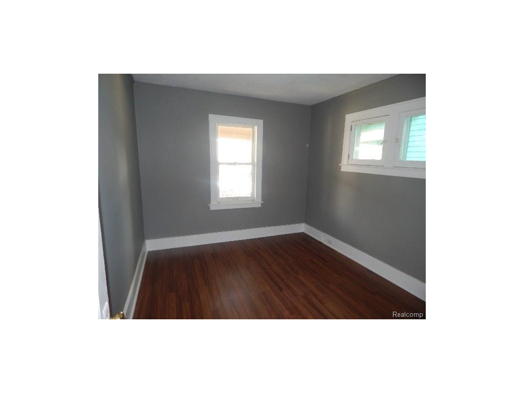 404 W Muir Ave