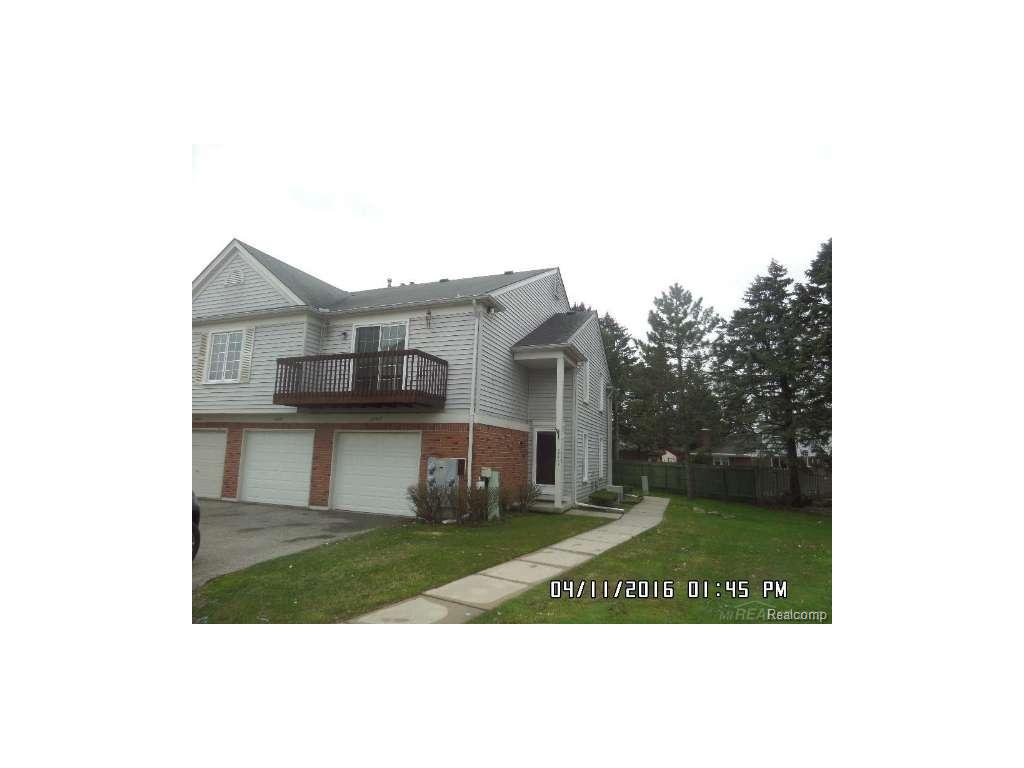 For Sale: 37417 Stonegate Clinton Township, MI 48036