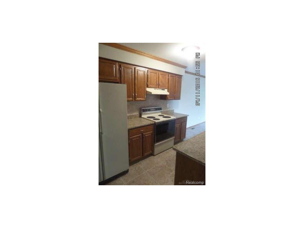 For Sale: 37417 Stonegate Clinton Township, MI 48036