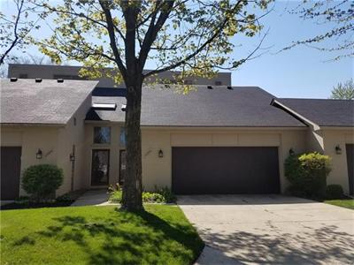 For Sale: 42666 Elizabeth Pl Clinton Township, MI 48038
