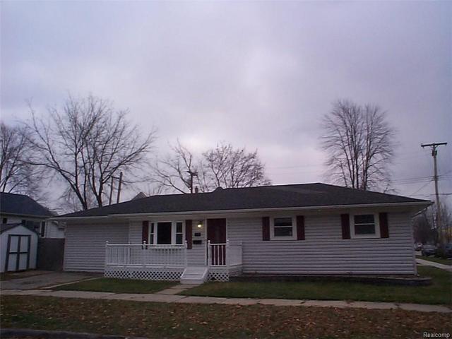 210 N Parker
