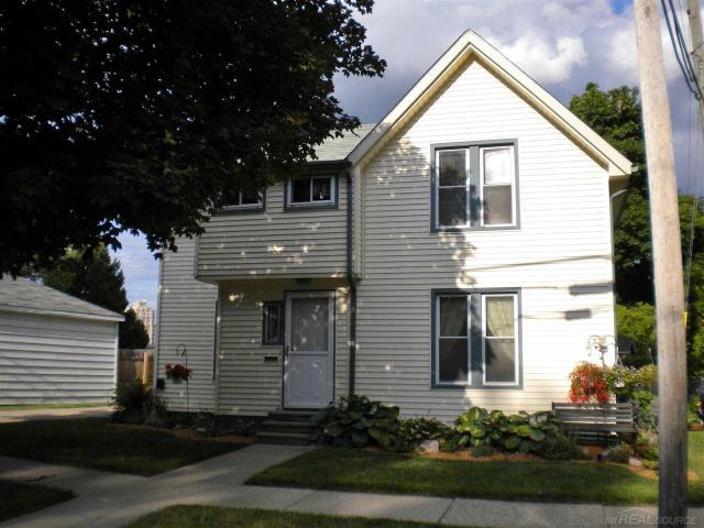 66 Rathbone St