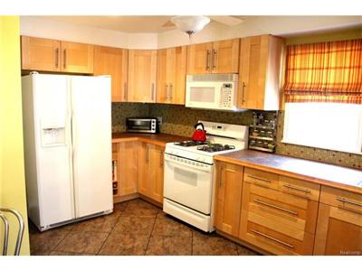 For Sale: 321 Harrington Mount Clemens, MI 48043