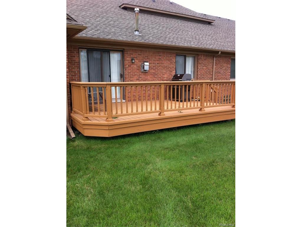 16931 Country Ridge Ct