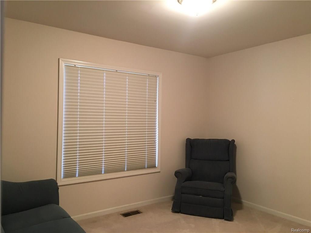 31175 English Oaks