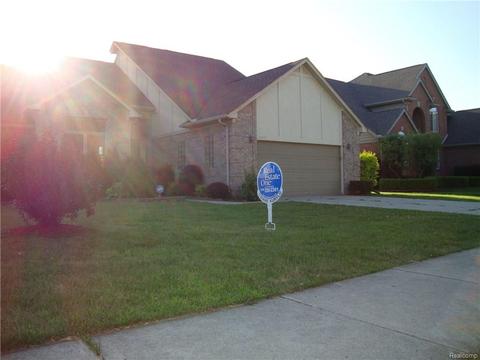 51470 Caroline Dr