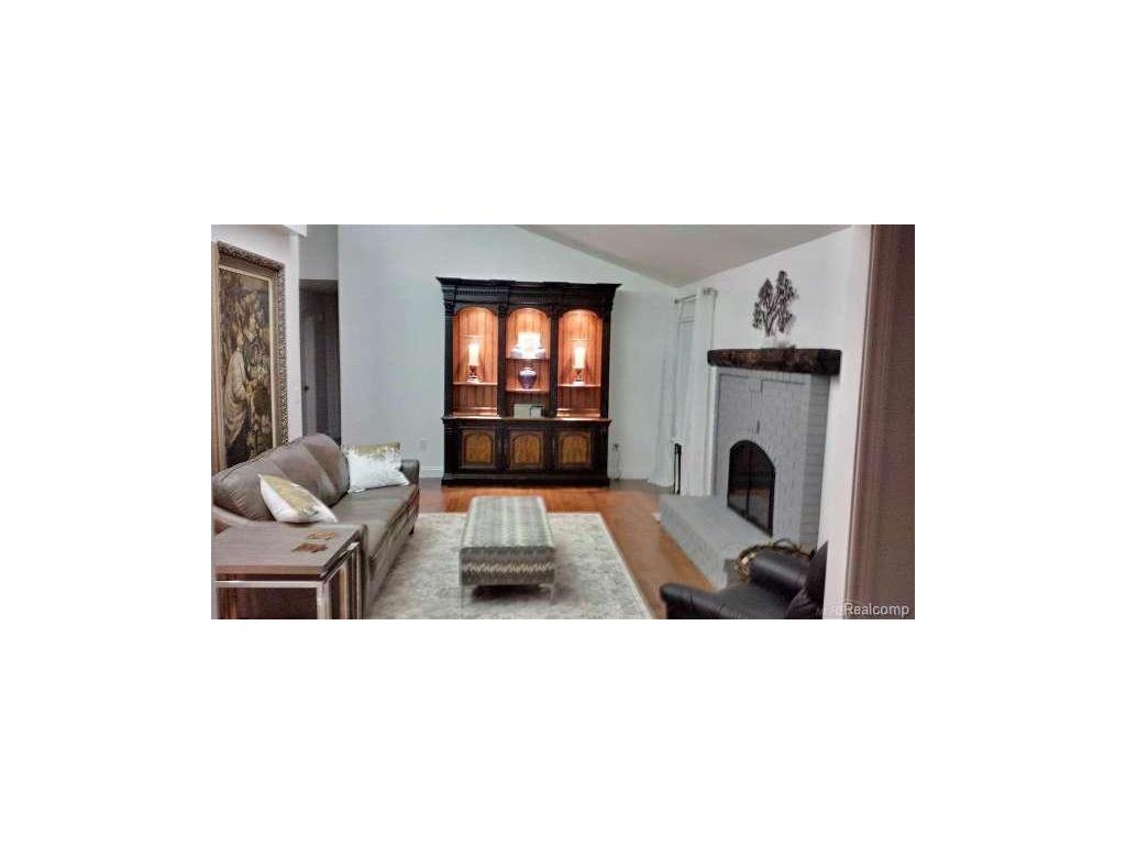 3400 Ridgeview