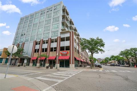 100 W 5th St #605