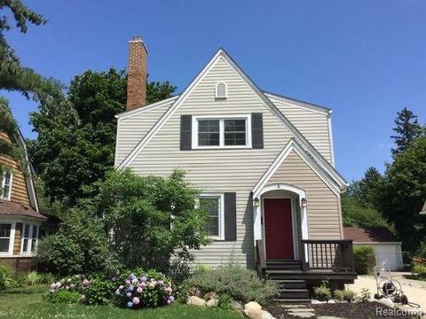 68 Oakdale Blvd