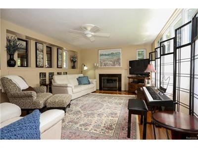 4032 Wakefield Berkley, MI 48072