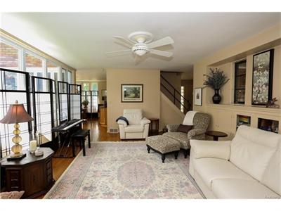 4032 Wakefield Berkley, MI 48072