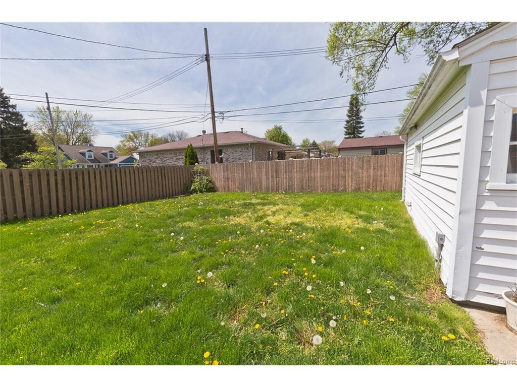 512 Midland Blvd #11