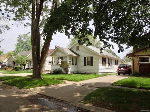 3829 Elmhurst Ave