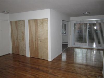 For Sale: 4821 Sedgemoor Royal Oak, MI 48073