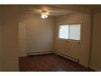 220 W Twelve Mile