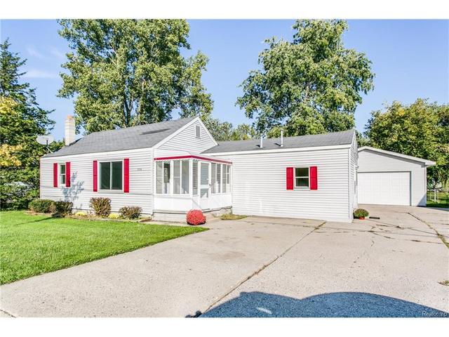 1437 Bellewood Dr