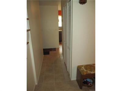 For Sale: 16049 Stratford Southfield, MI 48075