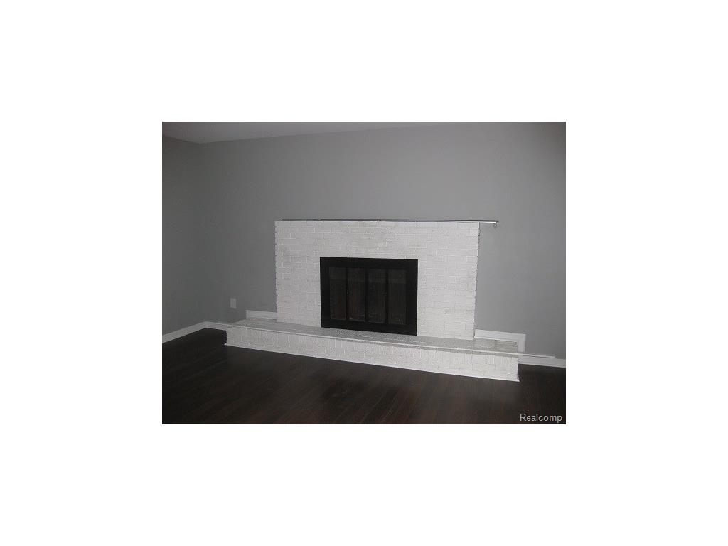 29828 Spring Hill Dr