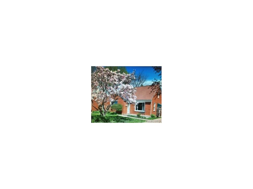 22477 Pointe