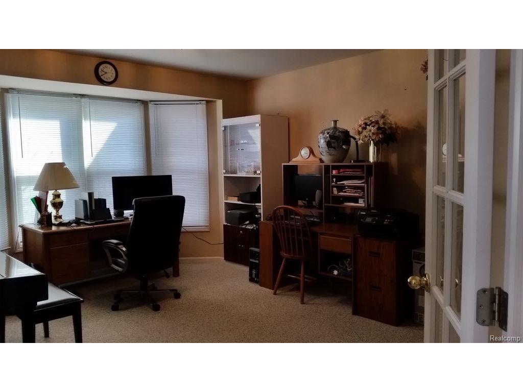 541 Sara Dr
