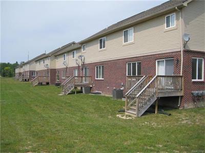 6935 Venus Troy, MI 48085
