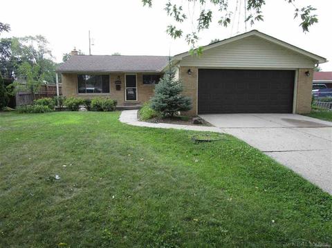 29104 Newport Dr