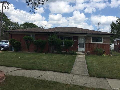 4565 Fenwick