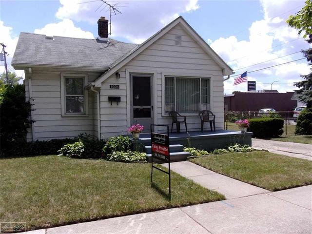 8184 Farnum
