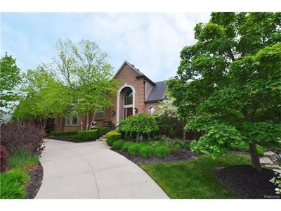 For Sale: 2949 Vineyards Troy, MI 48098