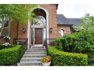 For Sale: 2949 Vineyards Troy, MI 48098