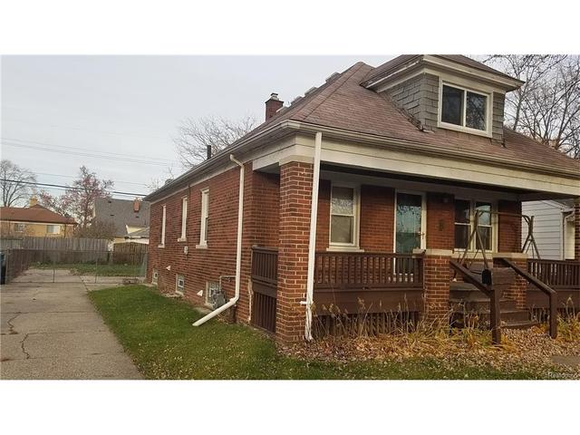 1466 Chandler Ave