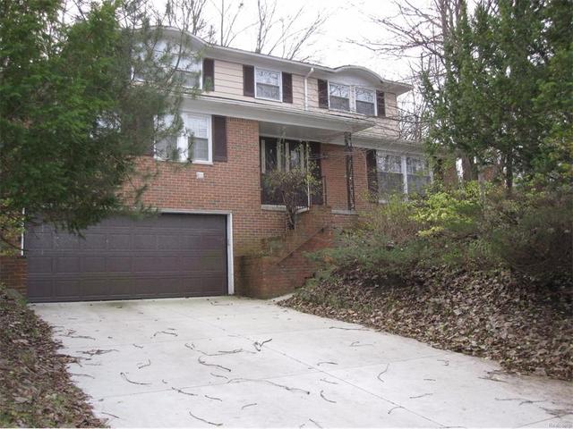 1304 N Bay