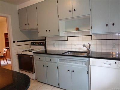 For Sale: 800 Pauline Ann Arbor, MI 48103