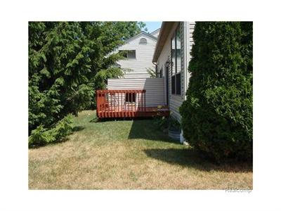 For Sale: 1490 Patricia Ann Arbor, MI 48103
