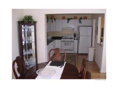 For Sale: 1490 Patricia Ann Arbor, MI 48103