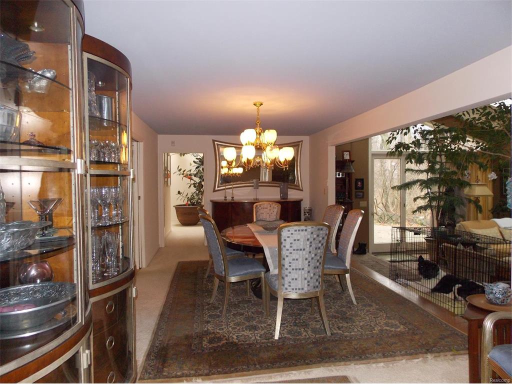 121 W Kingsley #100