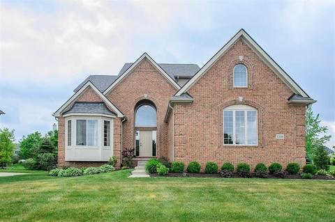 4375 Lakeside Ct