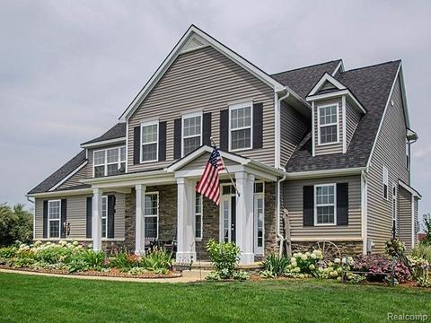 4375 Lakeside Ct