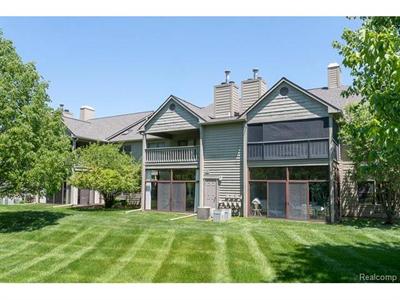 For Sale: 2083 Bent Trail Crse Ann Arbor, MI 48108