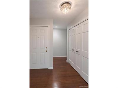 For Sale: 2083 Bent Trail Crse Ann Arbor, MI 48108