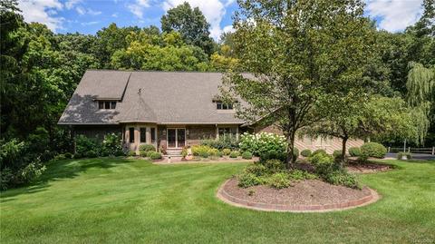 4769 Windberry Ln