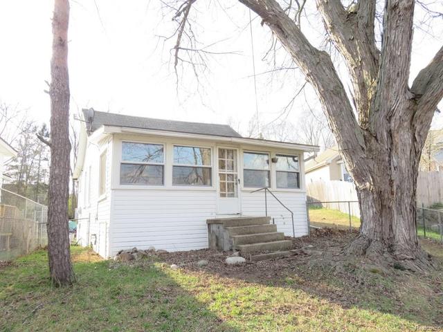 225 Brookwood Dr