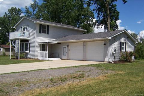 8917 Huron Oaks Ct
