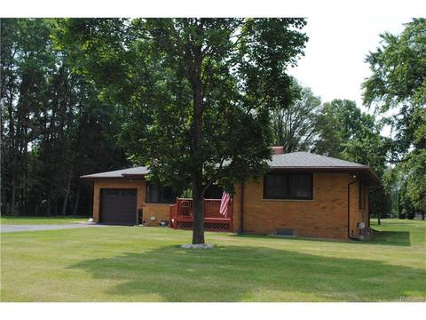 8917 Huron Oaks Ct