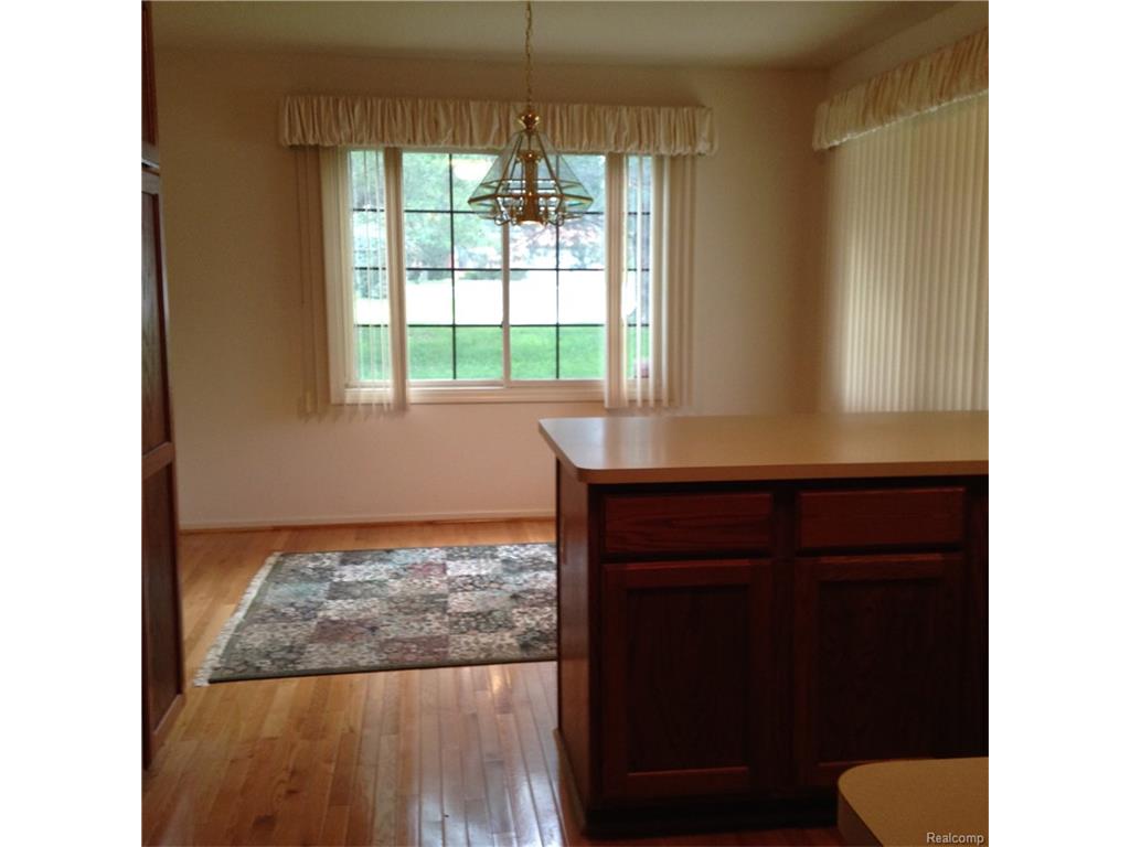 1000 Pinewood Ct #52