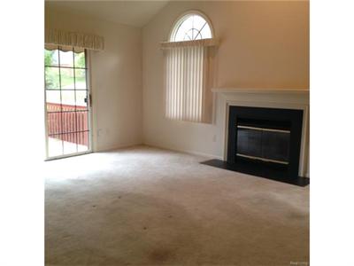 1000 Pinewood Crse