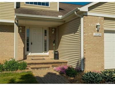 For Sale: 19728 Deerfield Crse Chelsea, MI 48118