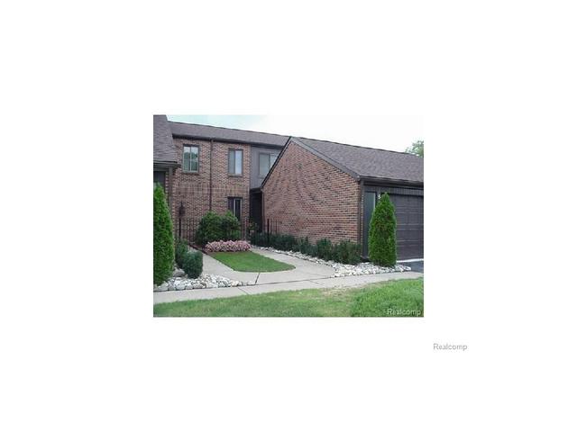 5 Kimberly Ln